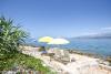 Ferienwohnungen Maja - 50 m from beach: Kroatien - Dalmatien - Insel Brac - Splitska - ferienwohnung #4401 Bild 16