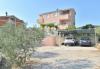 Apartments Josi - 150 m from sea: Croatia - Dalmatia - Trogir - Vinisce - apartment #5863 Picture 17