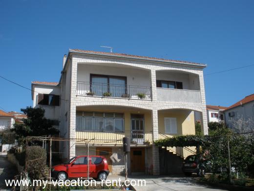 Appartement Okrug Gornji Eiland Ciovo Dalmatië Kroatië #613