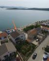 Apartamenty Denko - right on the beach: Chorwacja - Dalmacja - Wyspa Murter - Betina - apartament #6935 Zdjęcie 8