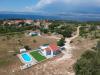 Maison de vacances Nane Garden - house with pool :  Croatie - La Dalmatie - Île de Brac - Mirca - maison de vacances #7026 Image 11