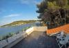 Ferienwohnungen Mlad - with pool: Kroatien - Dalmatien - Insel Solta - Rogac - ferienwohnung #7100 Bild 25