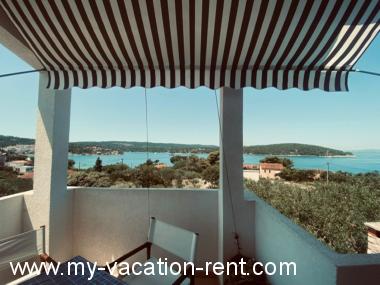 Appartement Necujam Île de Solta La Dalmatie Croatie #7252
