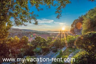 Vakantiehuis Lozisca Eiland Brac Dalmatië Kroatië #7637
