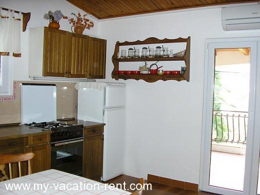 Apartments Mare Croatia - Dalmatia - Trogir - Seget Donji - apartment #1001 Picture 5