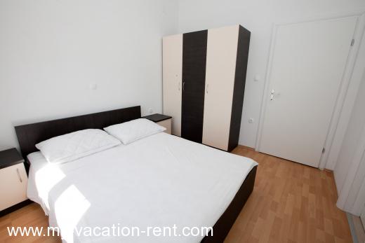 Apartments holiday house 25 m from sea Croatia - Dalmatia - Zadar - Bibinje - apartment #1180 Picture 3