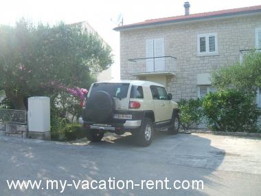 Apartments Mer - 50m from beach; Croatia - Dalmatia - Island Brac - Postira - apartment #1272 Picture 6
