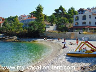 Apartments Tonci - 30m from the beach: Croatia - Dalmatia - Island Brac - Postira - apartment #1281 Picture 9