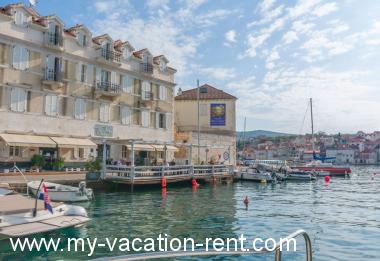 Apartments Mari - great location 30m from the sea: Croatia - Dalmatia - Island Brac - Milna (Brac) - apartment #1289 Picture 7