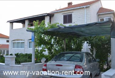 Appartement Supetar Île de Brac La Dalmatie Croatie #1341