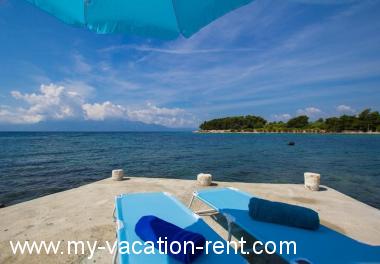 Apartments Juri - 60 m from sea: Croatia - Dalmatia - Hvar Island - Sucuraj - apartment #1374 Picture 6