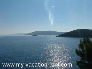 Apartments Tonka - 10 m from beach Croatia - Dalmatia - Trogir - Vinisce - apartment #1473 Picture 5