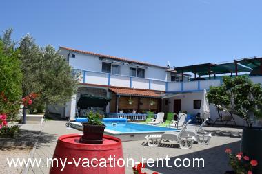 Apartments Den - with pool: Croatia - Dalmatia - Sibenik - Tribunj - apartment #1483 Picture 2