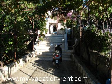Apartments Laura - 20m from the sea  Croatia - Istria - Umag - Trogir - apartment #1486 Picture 5