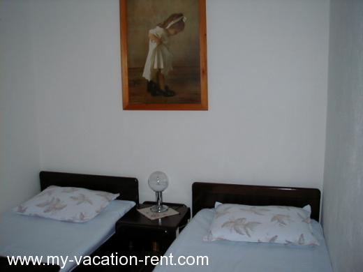 Ferienwohnungen 1 Apartment= 1 House Kroatien - Dalmatien - Trogir - Sevid - ferienwohnung #153 Bild 4