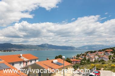 Apartments Ani - beautiful sea view: Croatia - Dalmatia - Island Ciovo - Mastrinka - apartment #1531 Picture 6