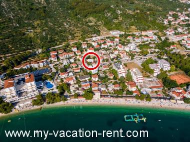 Apartments Goge - 90 m from the beach: Croatia - Dalmatia - Makarska - Gradac - apartment #1555 Picture 1