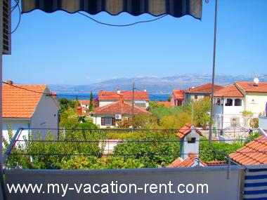 Apartment Supetar Island Brac Dalmatia Croatia #1625