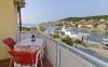 Apartmani Ive - with sea view: Hrvatska - Dalmacija - Otok Murter - Tisno - apartman #1696 Slika 4
