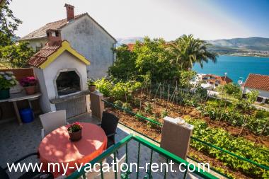 Apartment Mastrinka Island Ciovo Dalmatia Croatia #2159