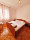 A2(4) Croatia - Dalmatia - Sibenik - Zaboric - apartment #2436 Picture 17