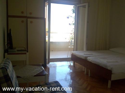 Apartments Angela Croatia - Dalmatia - Makarska - Makarska - apartment #348 Picture 2