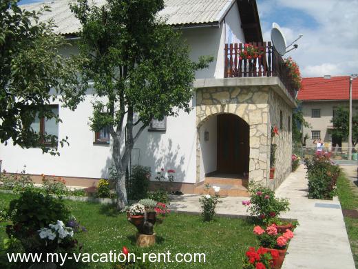 Guest rooms Marijanovic Croatia - Central Croatia - Plitvicka jezera - Korenica - guest room #351 Picture 5