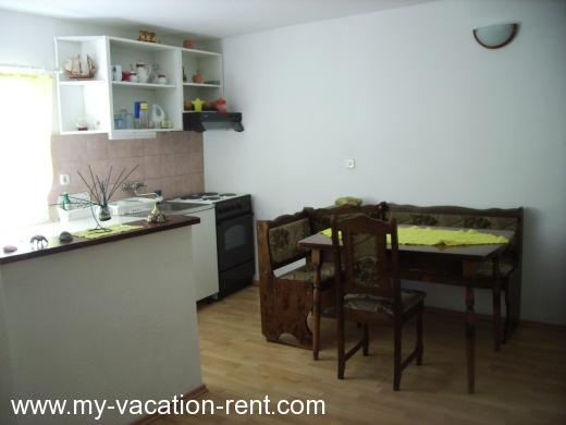 Apartments Roso Croatia - Dalmatia - Split - Kastel Stafilic - apartment #362 Picture 3