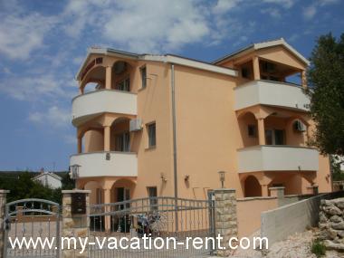 Apartment Vinisce Trogir Dalmatia Croatia #3764