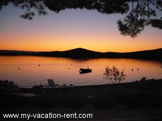 Ferienwohnungen ILLE-ILIC Kroatien - Dalmatien - Insel Murter - Betina - ferienwohnung #390 Bild 19