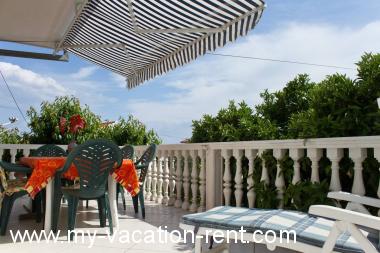 Appartement Okrug Gornji Eiland Ciovo Dalmatië Kroatië #4497