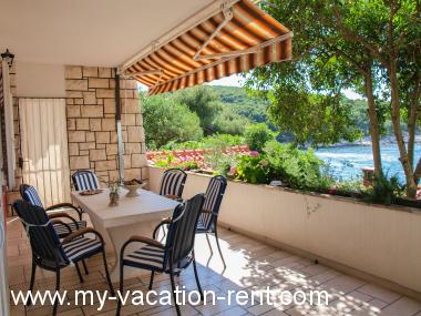 Apartment Postira Island Brac Dalmatia Croatia #4503