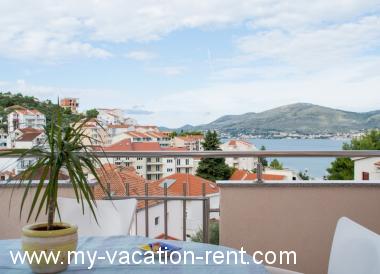 Apartment Okrug Gornji Island Ciovo Dalmatia Croatia #4582