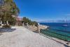 Apartments Nikola - 5 m from beach: Croatia - Dalmatia - Hvar Island - Cove Pokrivenik - apartment #4955 Picture 17