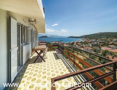 Apartment Slatine Island Ciovo Dalmatia Croatia #5135