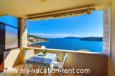 Apartment Vinisce Trogir Dalmatia Croatia #5325