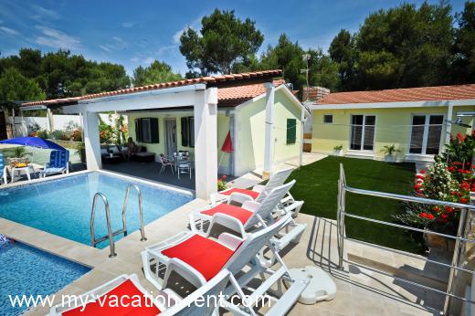 Villa Charmy house with pool Croatia - Dalmatia - Island Brac - Milna - villa #5364 Picture 1