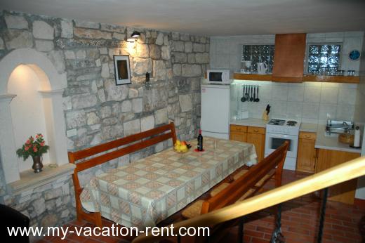 Apartments JUSTINA Croatia - Dalmatia - Korcula Island - Korcula - apartment #561 Picture 2