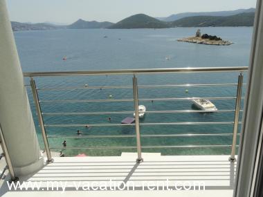 Apartments At the sea - 5 M from the beach :  Croatia - Dalmatia - Dubrovnik - Klek - apartment #5819 Picture 1