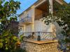 Apartments Renci - 100 m from sea: Croatia - Dalmatia - Zadar - Biograd - apartment #6048 Picture 8
