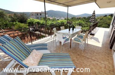 Appartement Vinisce Trogir Dalmatië Kroatië #6067