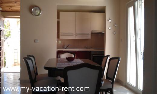 Apartments VILLA KARMELA Croatia - Dalmatia - Trogir - OKRUG GORNJI - apartment #609 Picture 11
