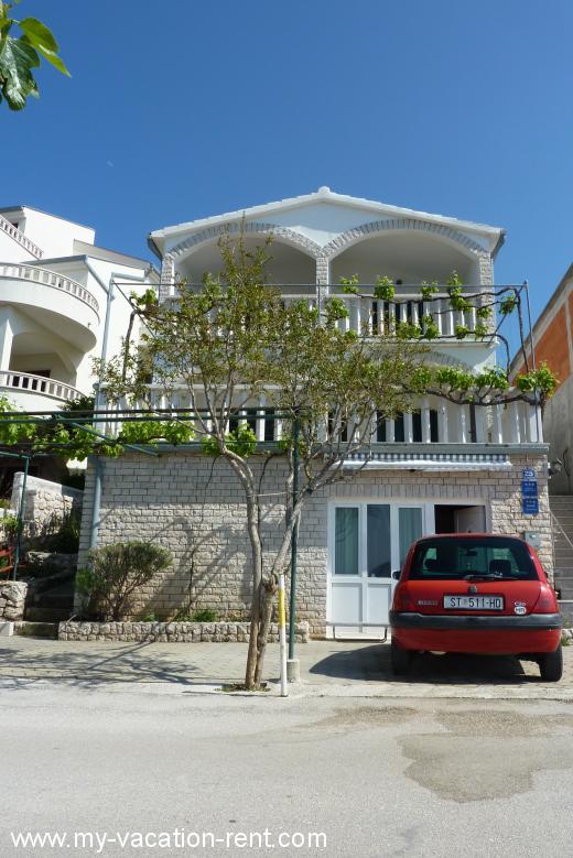 Apartments Apartmani Julija Croatia - Dalmatia - Trogir - Sevid - apartment #6337 Picture 3