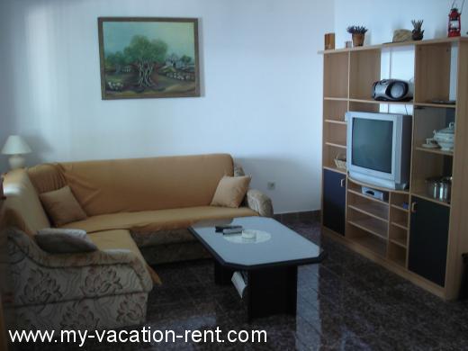 Apartments Apartmani Julija Croatia - Dalmatia - Trogir - Sevid - apartment #6337 Picture 7