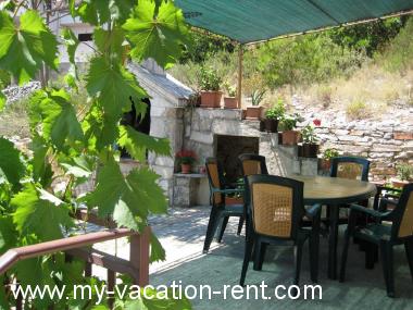 Apartment Stomorska Island Solta Dalmatia Croatia #6344