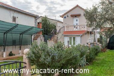Apartman Vinisce Trogir Dalmacija Hrvatska #6403
