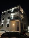Apartments Ivan M - 20m to the beach: Croatia - Dalmatia - Sibenik - Srima - apartment #6560 Picture 9
