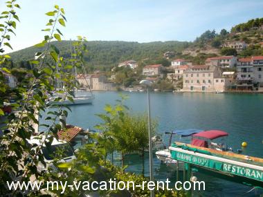 Appartement Stomorska Eiland Solta  Dalmatië Kroatië #6601