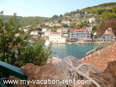 Apartment Stomorska Island Solta Dalmatia Croatia #6602