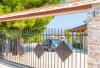 Vakantiehuis Kristiana - open swimming pool: Kroatië - Dalmatië - Eiland Brac - Supetar - vakantiehuis #6610 Afbeelding 22